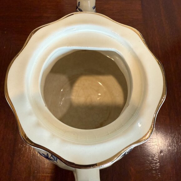 Price Kensington English Tudor Teapot - Blue Village Scene - Picture 4 of 5